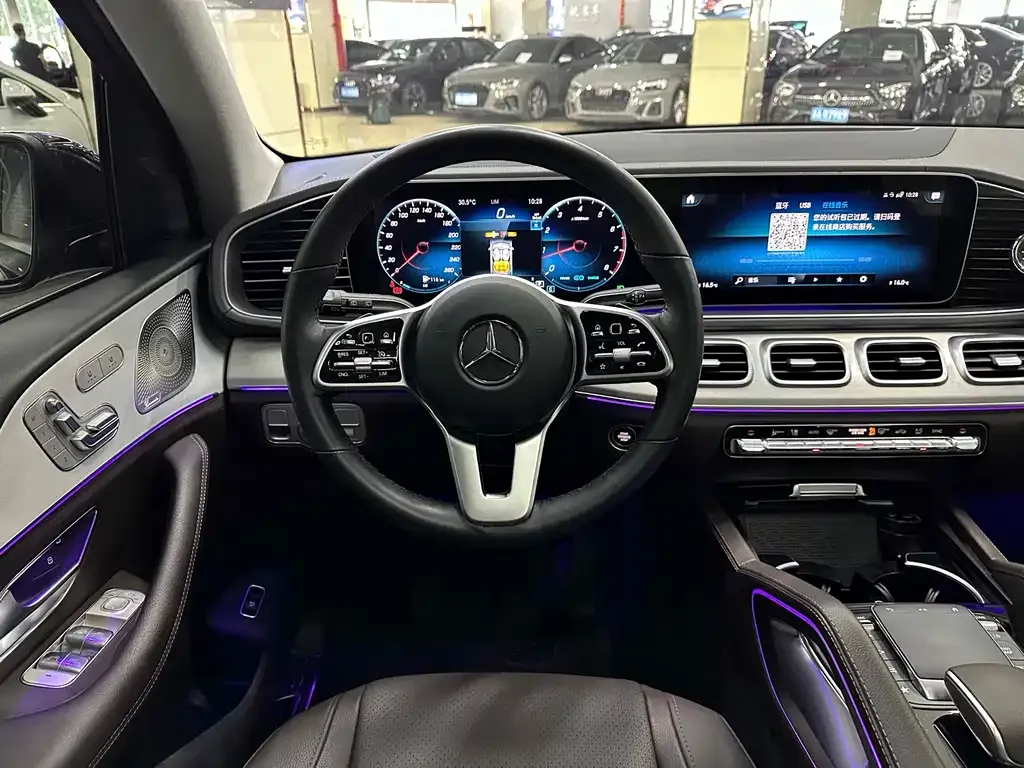Mercedes-Benz GLE — фото 10
