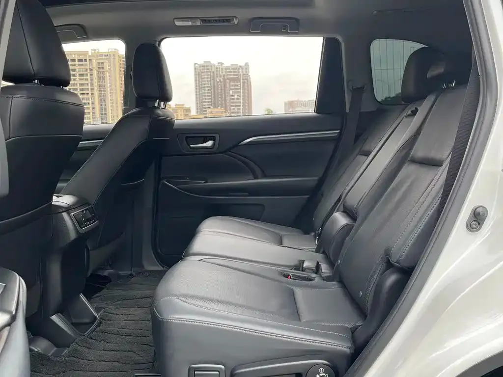 [object Object] Highlander 2022 из CN, фото 10