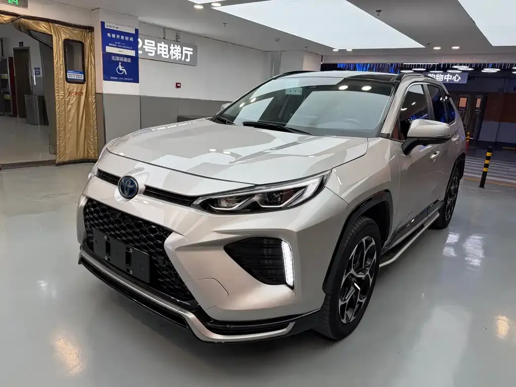 Toyota Wildlander New Energy 2022 из CN, фото 1