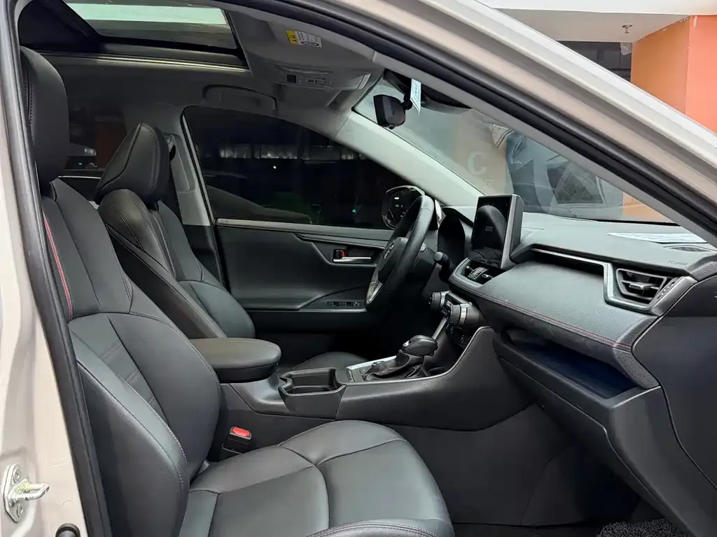 Toyota Wildlander New Energy 2022 из CN, фото 4