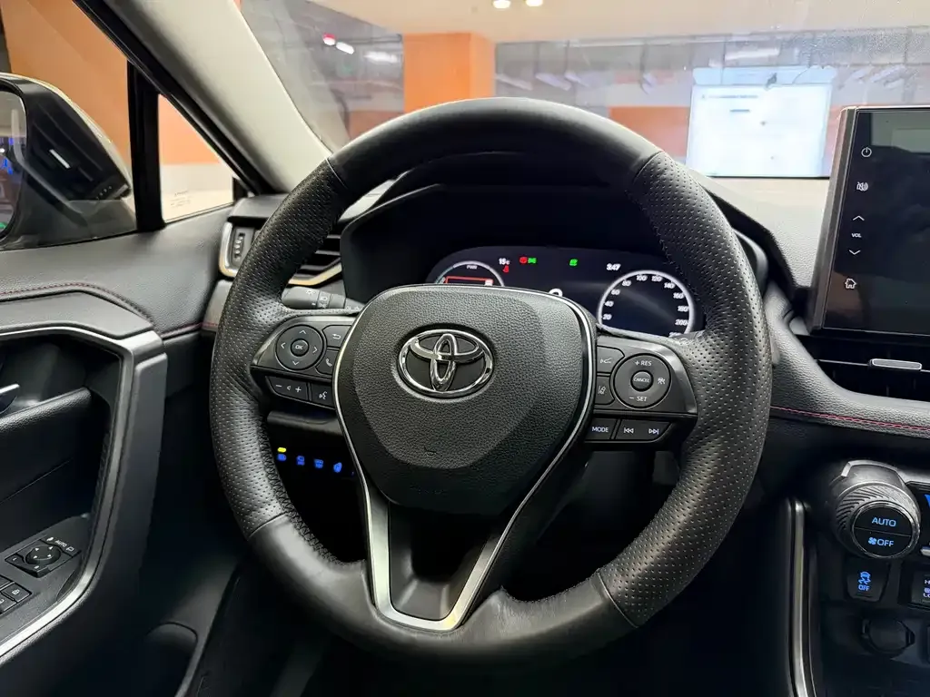 Toyota Wildlander New Energy 2022 из CN, фото 8