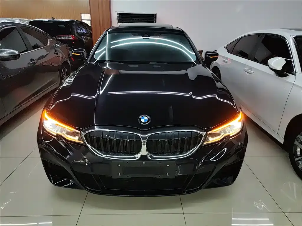 BMW 3 Series 2021 из CN, фото 3