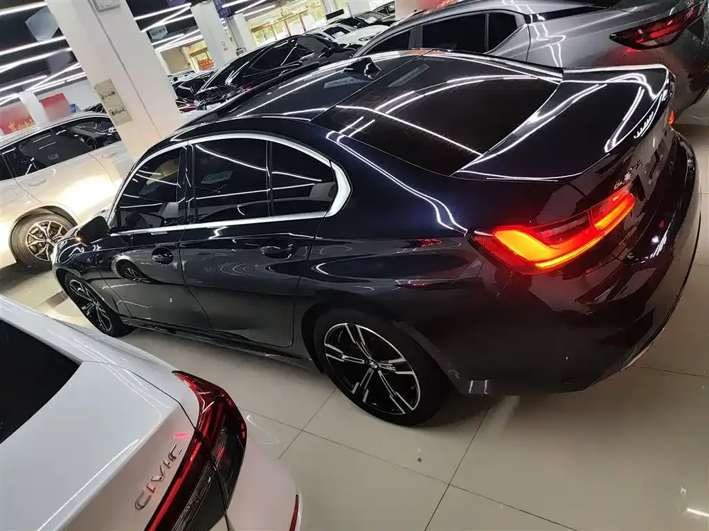 BMW 3 Series 2021 из CN, фото 5