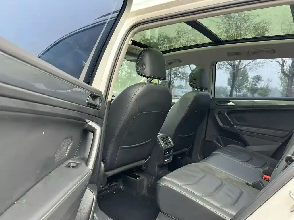 Volkswagen Tiguan L 2021 из CN, фото 6