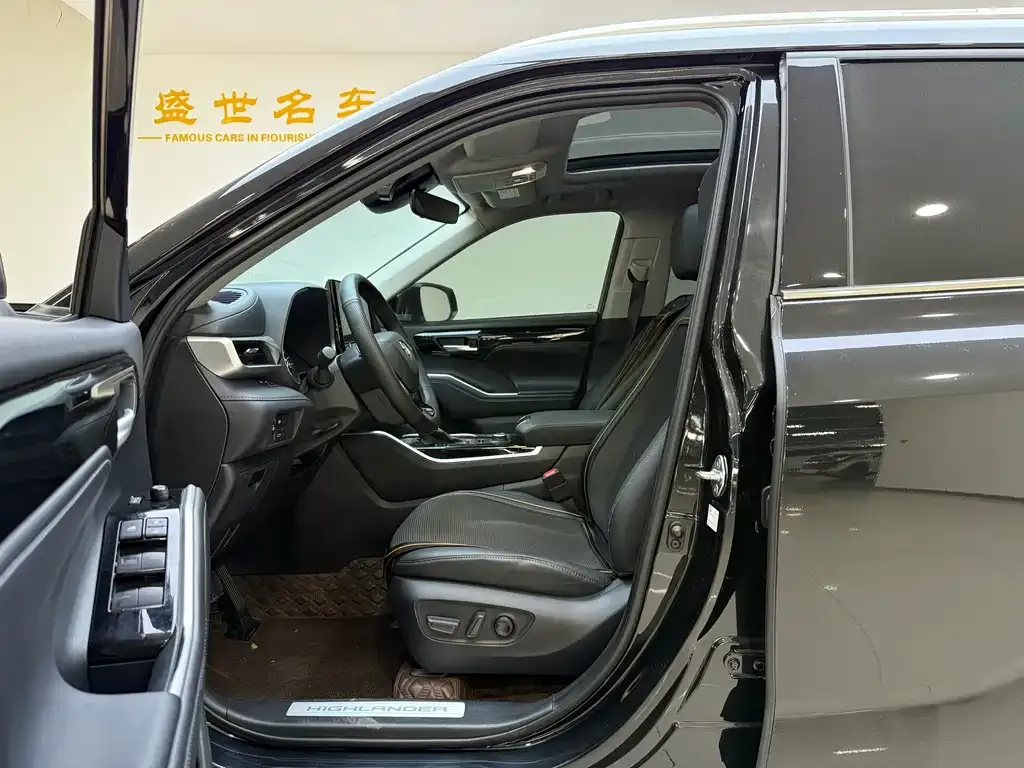 Toyota Highlander 2023 из CN, фото 3