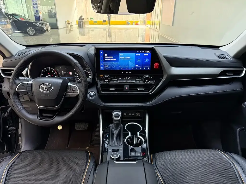 Toyota Highlander 2023 из CN, фото 5