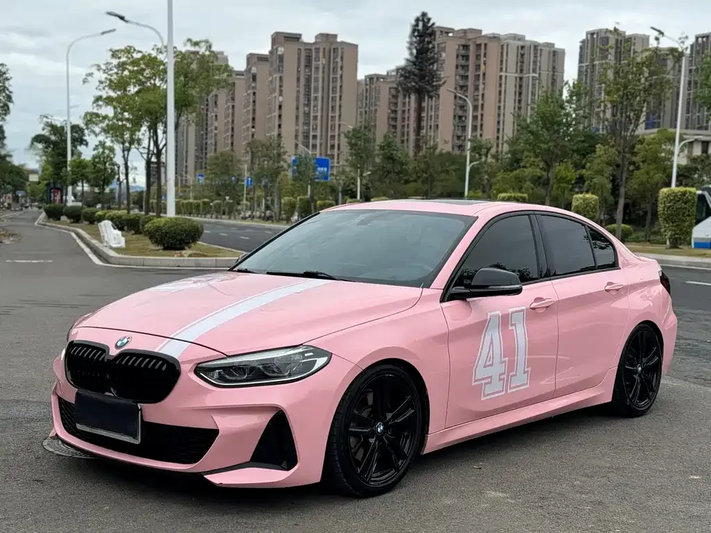 BMW 1 Series 2022 из CN, фото 1