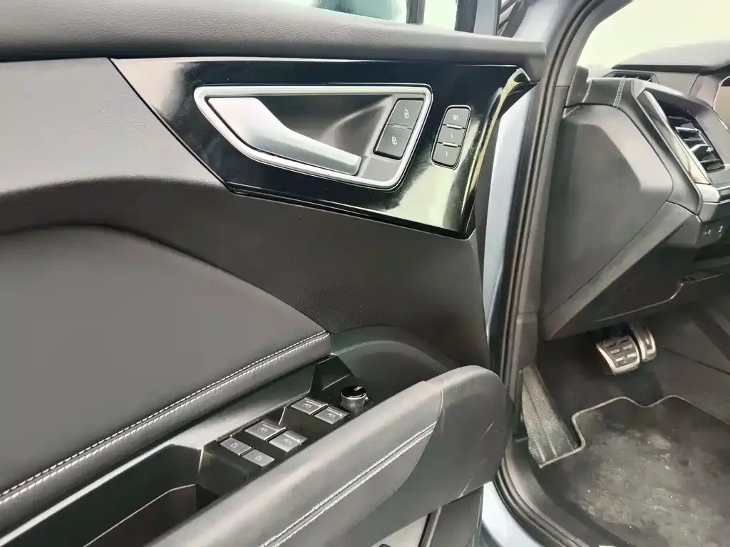 Audi Q4 e-tron 2024 из CN, фото 8