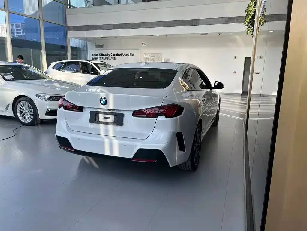 BMW 2 Series 2025 из CN, фото 3