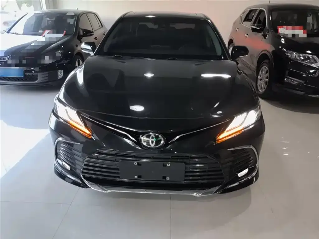 Toyota Camry 2023 из CN, фото 3