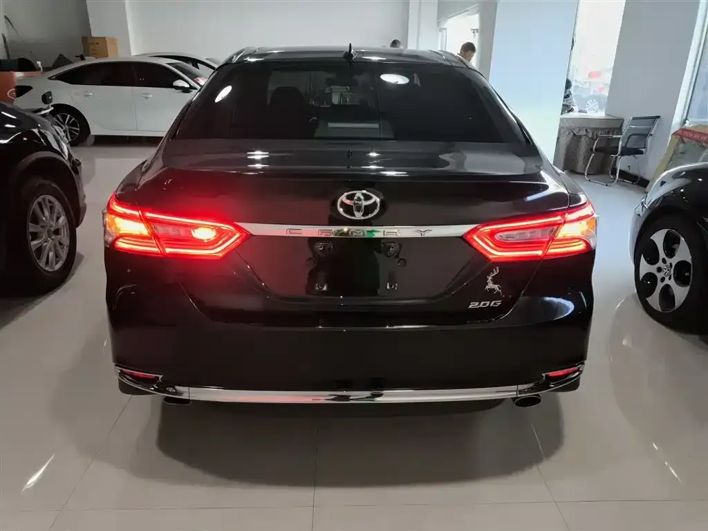 Toyota Camry 2023 из CN, фото 6