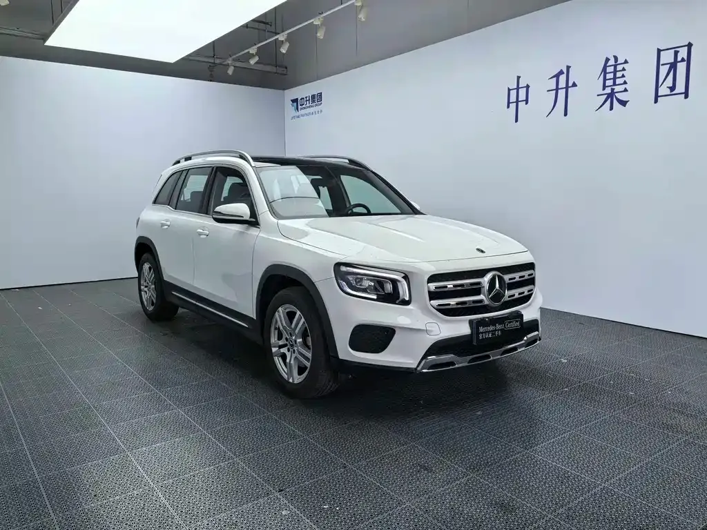Mercedes-Benz GLB — фото 2