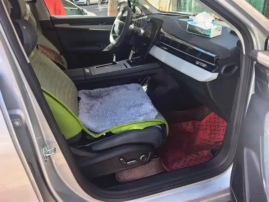 Geely Boyue L 2024 из CN, фото 8