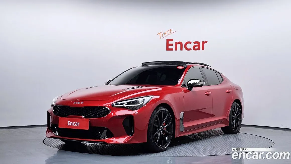 Kia Stinger — фото 1