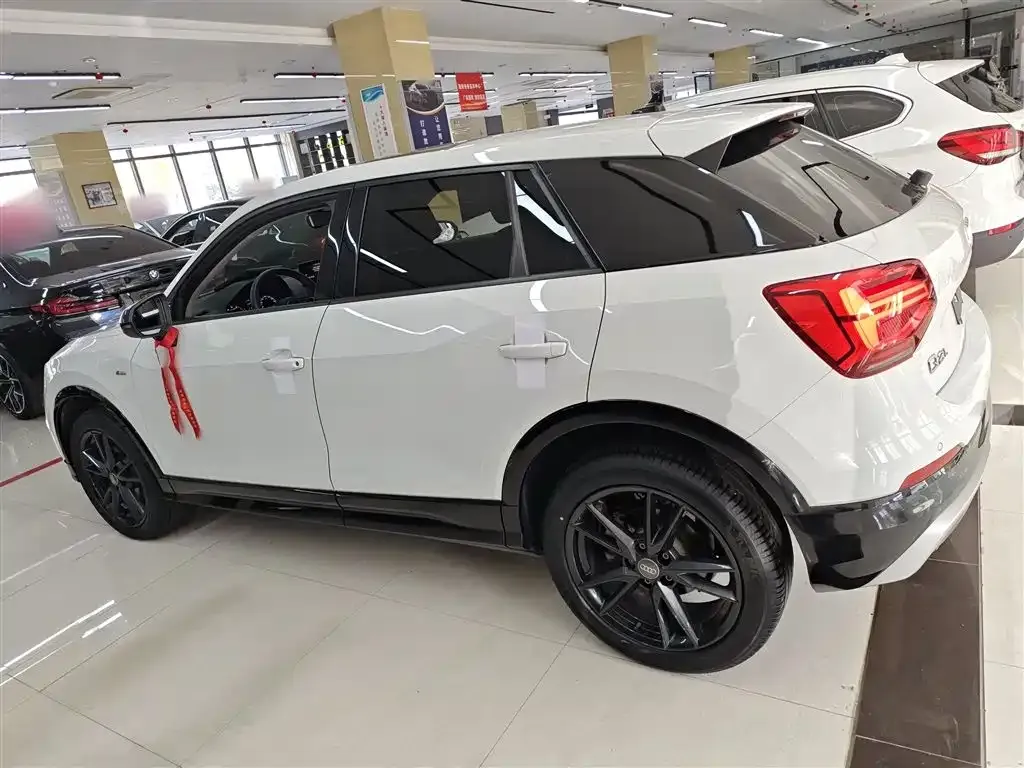 Audi Q2L 2021 из CN, фото 5