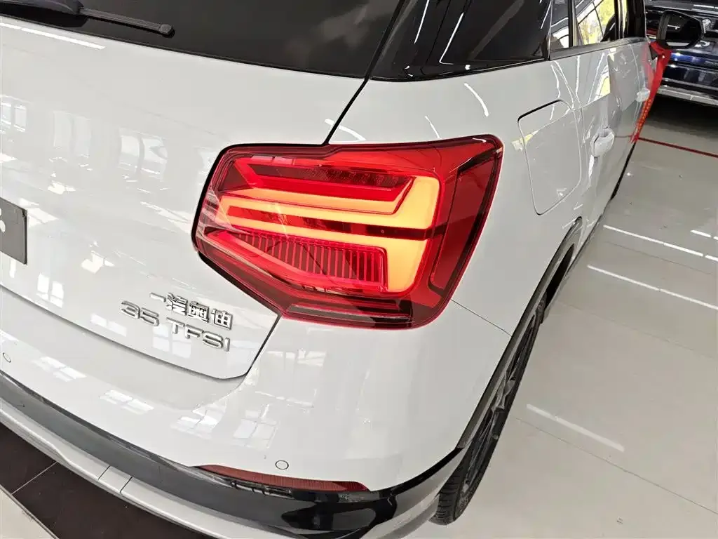 Audi Q2L 2021 из CN, фото 8