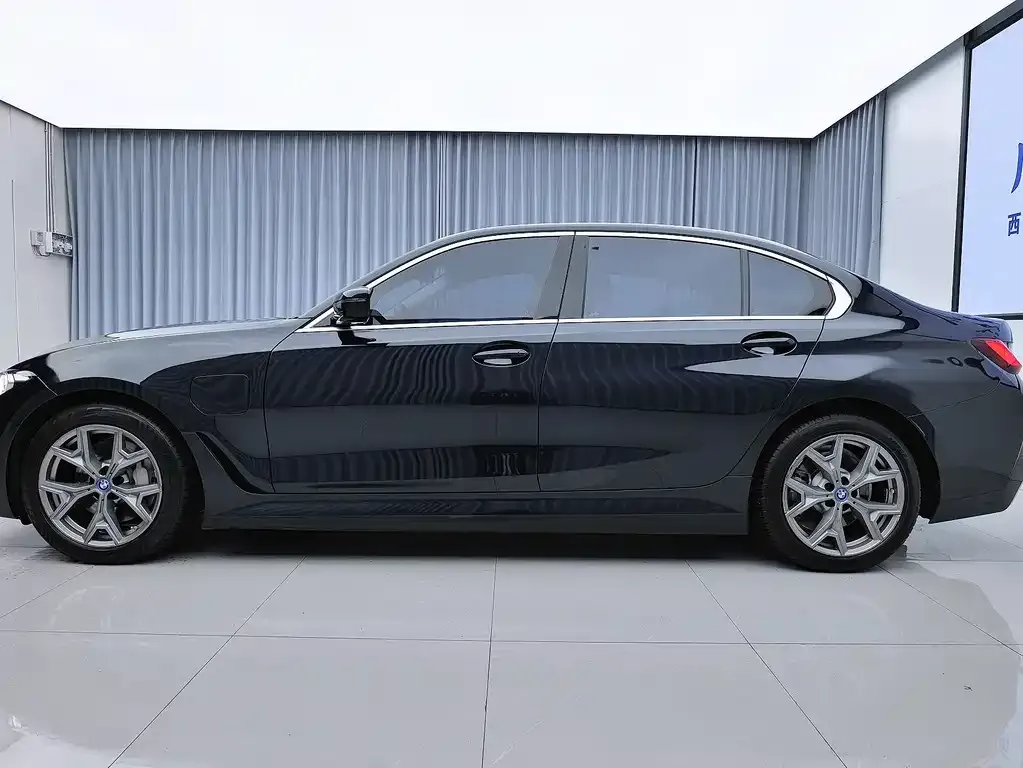 BMW i3 2024 из CN, фото 5