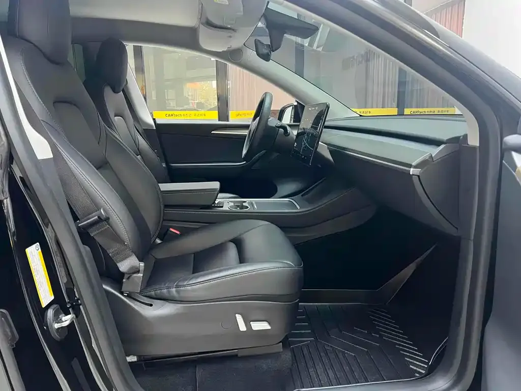 Tesla Model Y 2021 из CN, фото 7