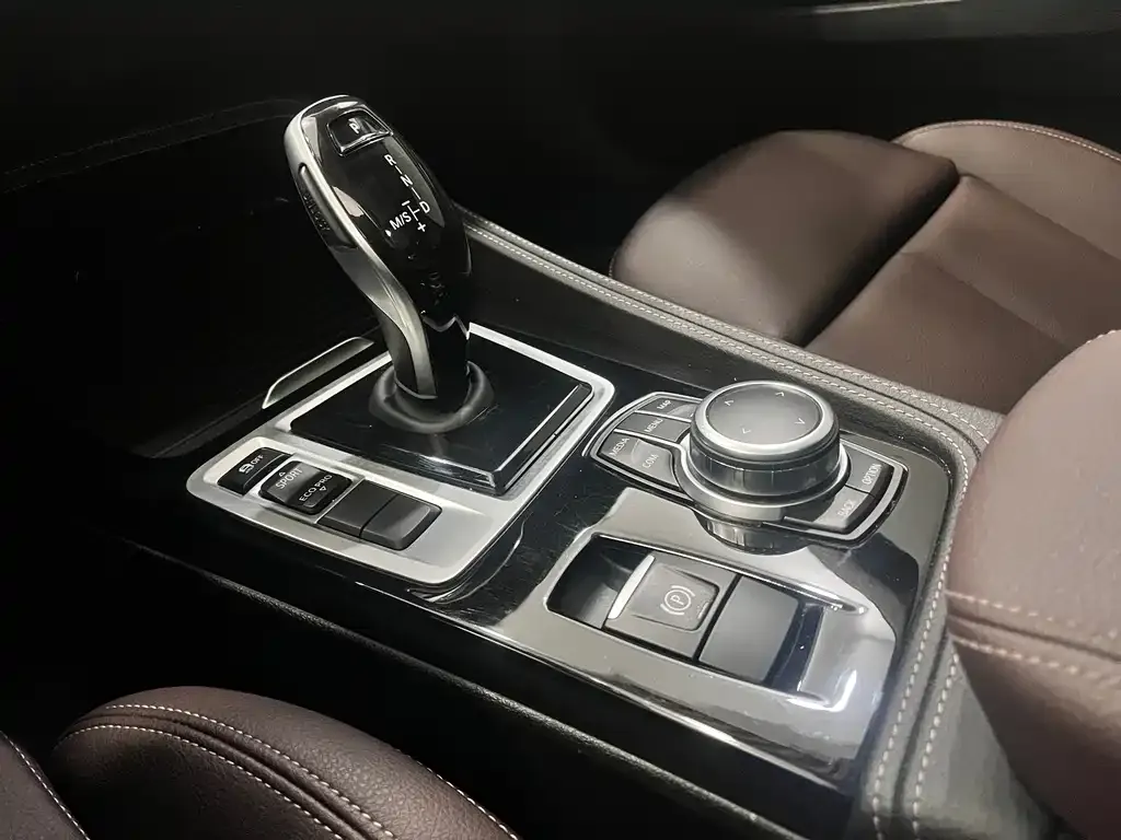 BMW 1 Series 2021 из CN, фото 7