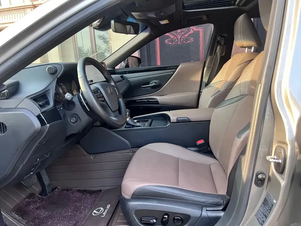 Lexus ES 2023 из CN, фото 4