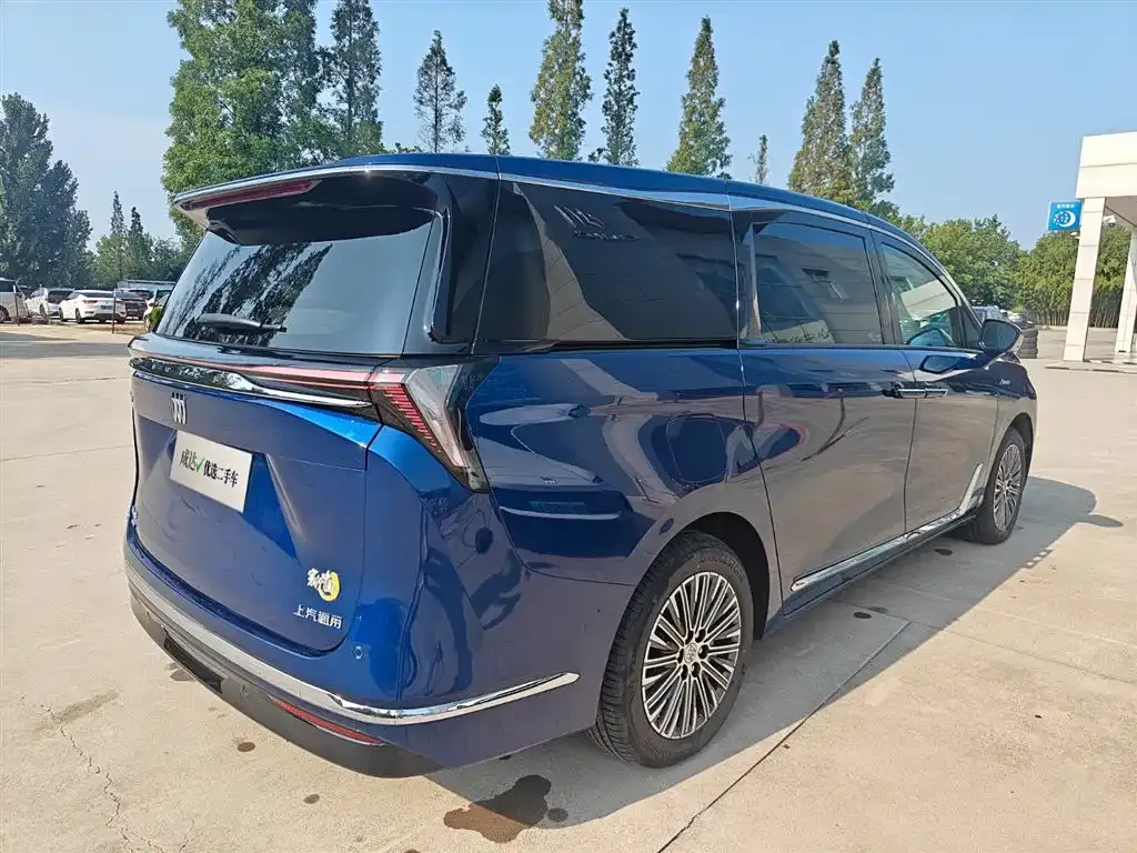 Buick GL8 Hybrid — фото 3