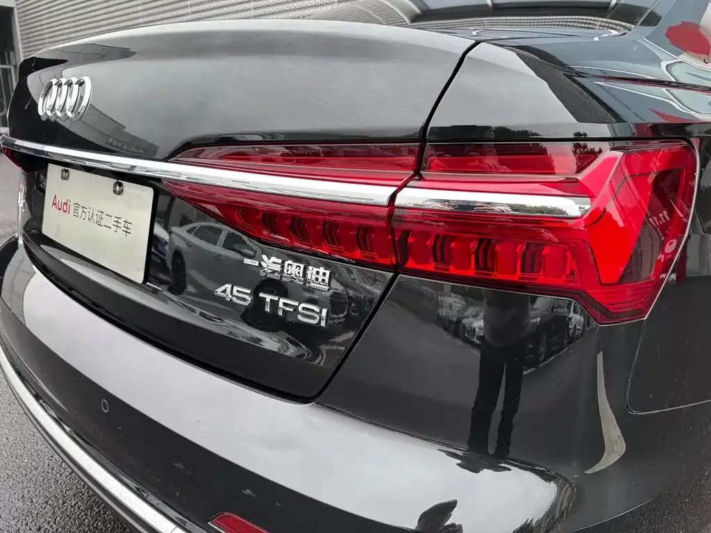 Audi A6L 2024 из CN, фото 10