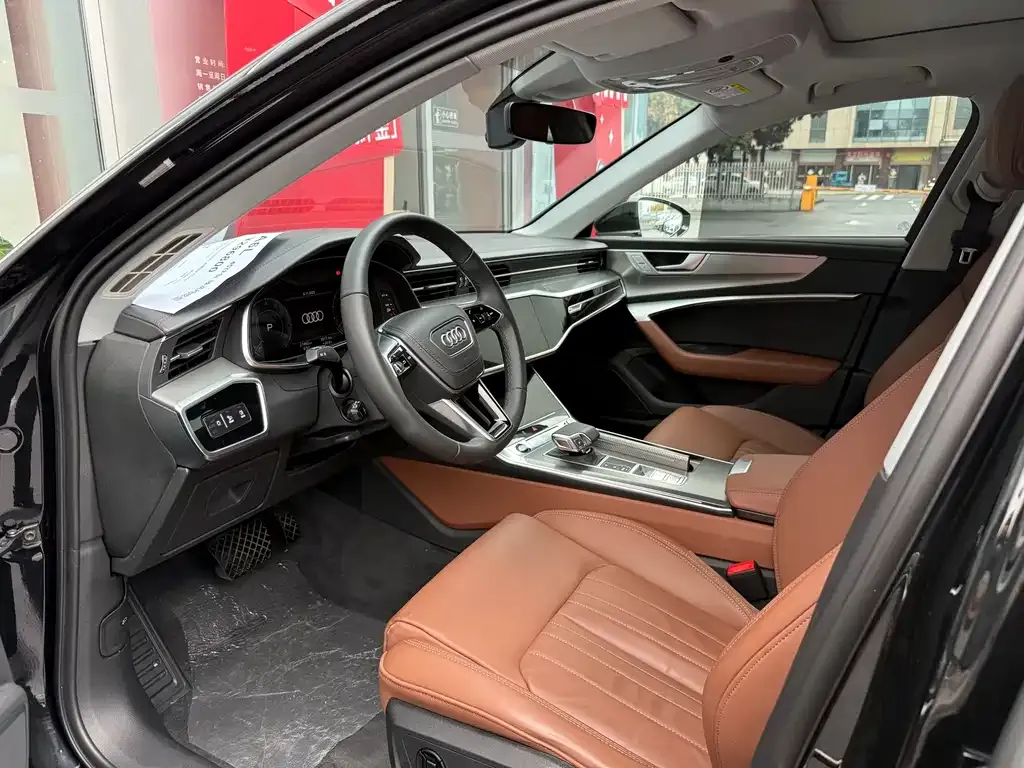 Audi A6L 2024 из CN, фото 6
