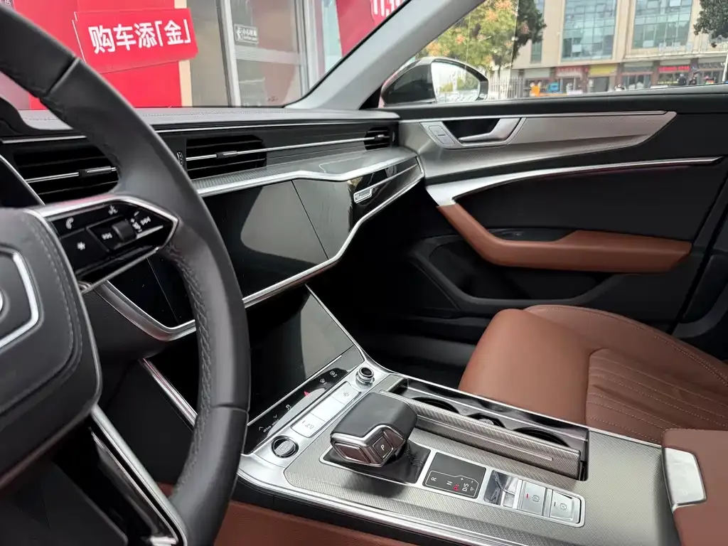 Audi A6L 2024 из CN, фото 8