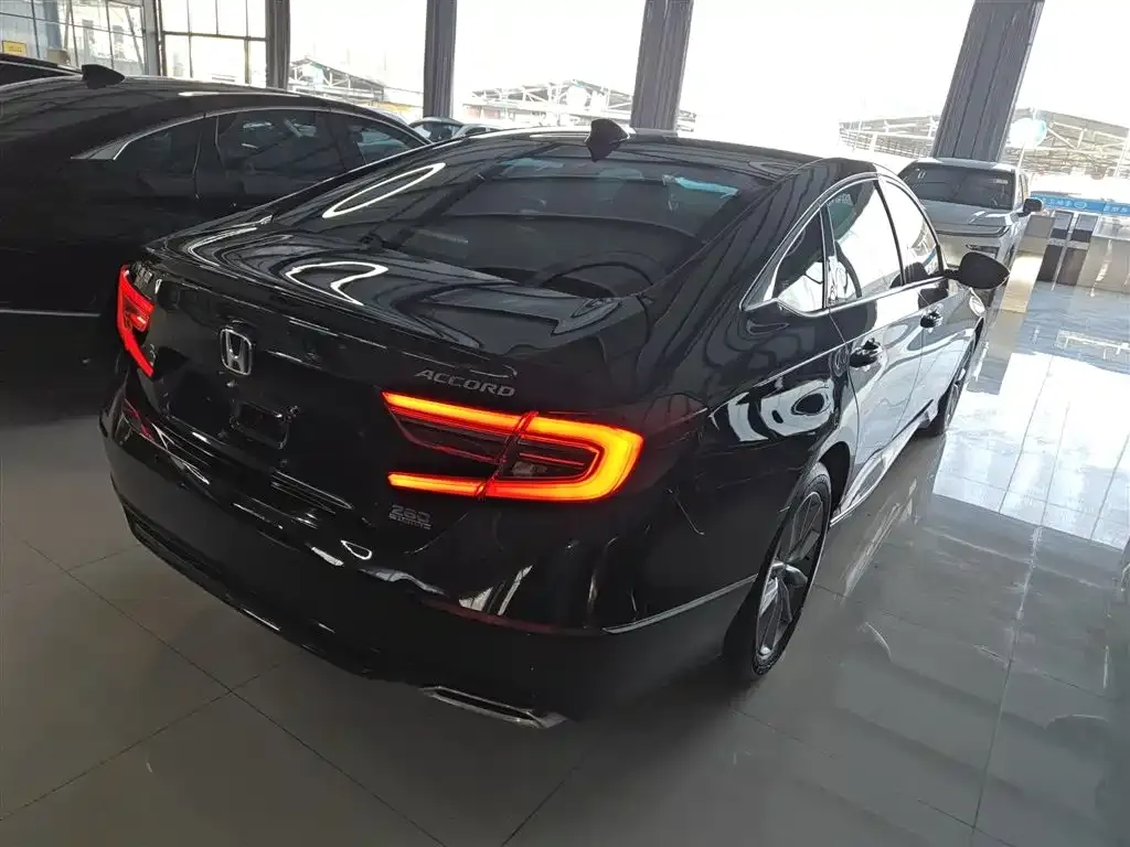 Honda Accord 2022 из CN, фото 7