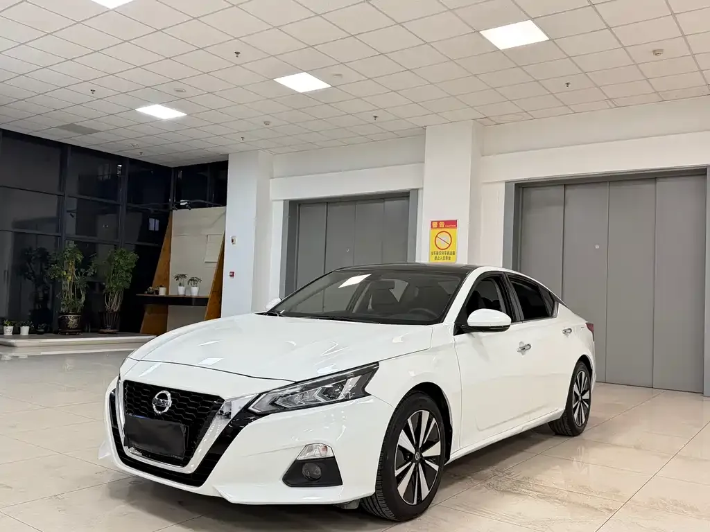 Nissan Teana 2022 из CN, фото 1