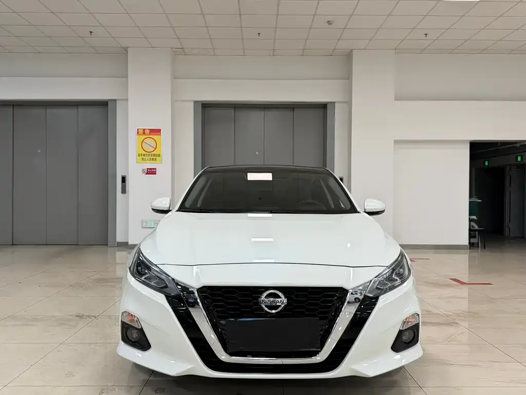 Nissan Teana 2022 из CN, фото 2