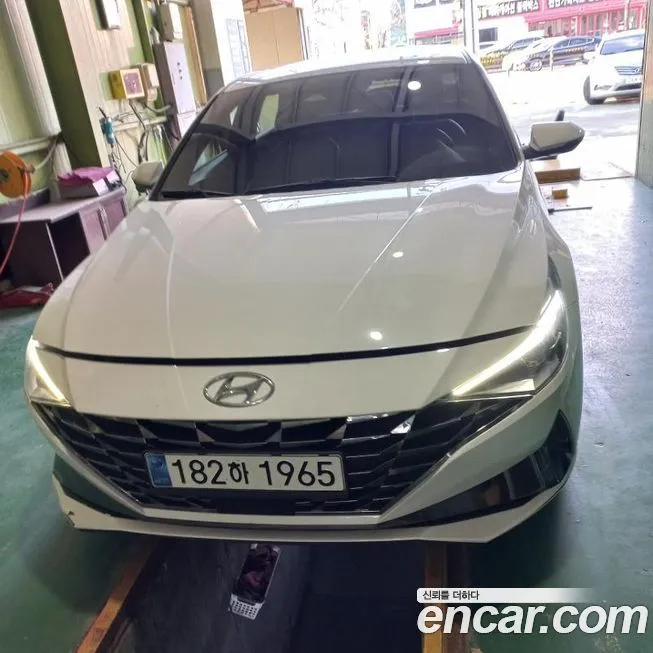 Hyundai AVANTE — фото 2