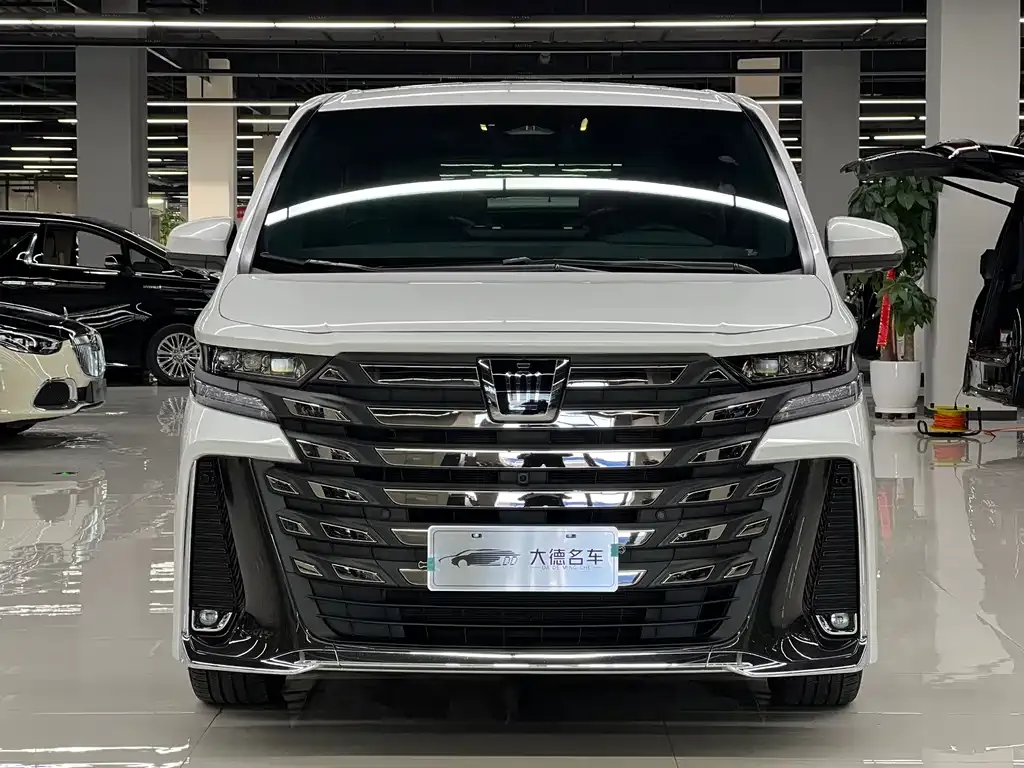 Toyota Vellfire 2023 из CN, фото 2
