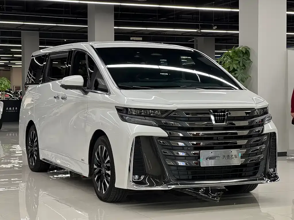 Toyota Vellfire 2023 из CN, фото 3