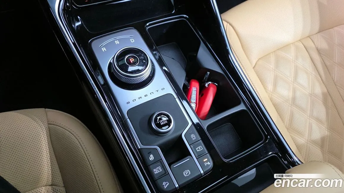 Kia Sorento — фото 9
