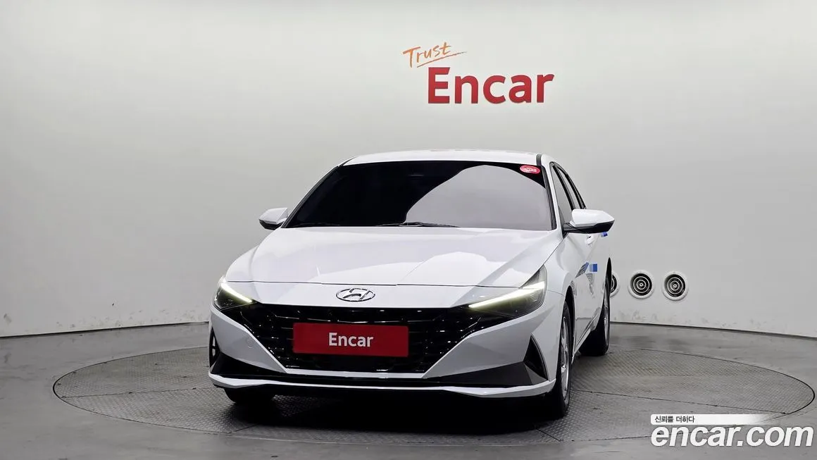 Hyundai AVANTE — фото 3