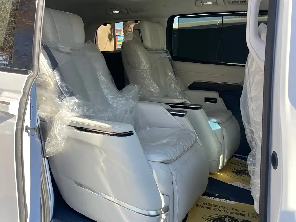 Buick Century 2025 из CN, фото 7