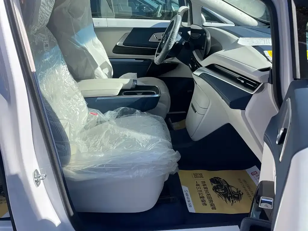Buick Century 2025 из CN, фото 8