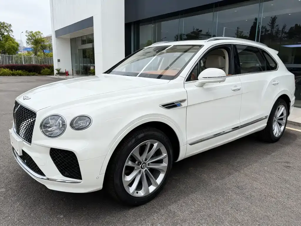 Bentley Bentayga 2025 из CN, фото 1