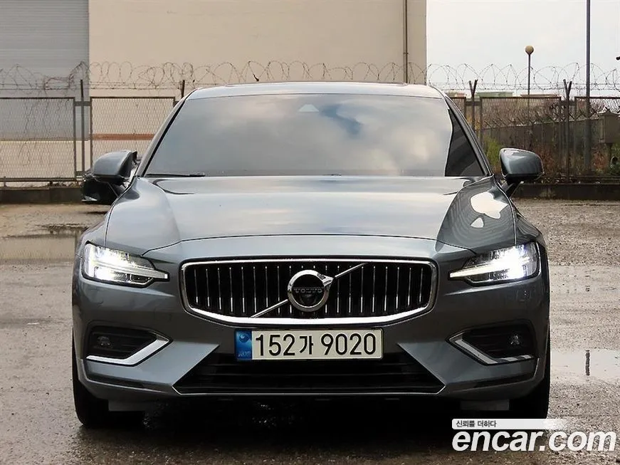 Volvo S60 2021 из KR, фото 1