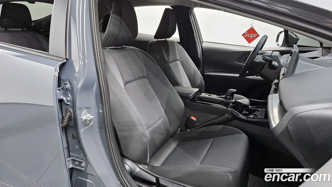 Toyota Prius 2024 из KR, фото 10