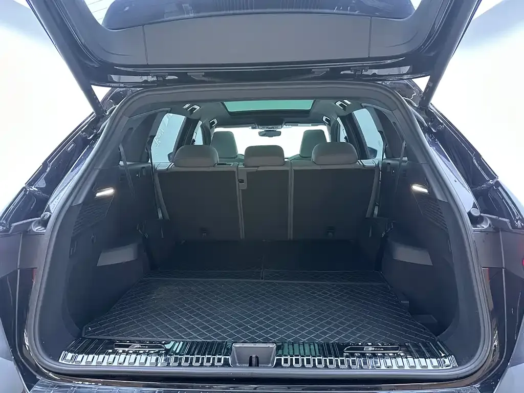 Audi Q5 e-tron 2024 из CN, фото 7