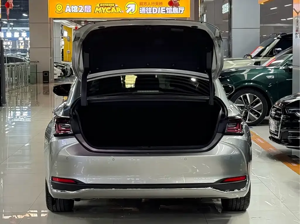 Lexus ES 2025 из CN, фото 6