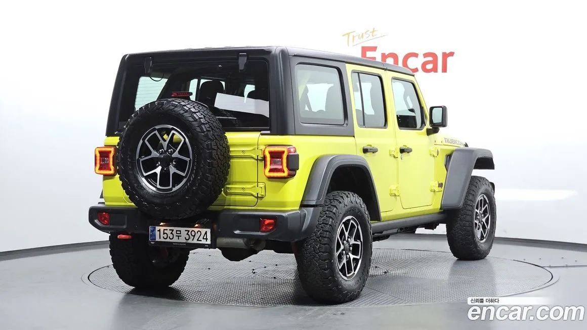 Jeep Wrangler 2024 из KR, фото 2