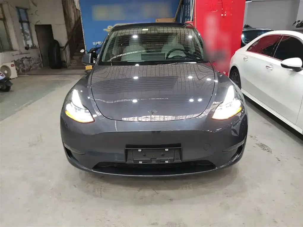 Tesla Model Y — фото 3