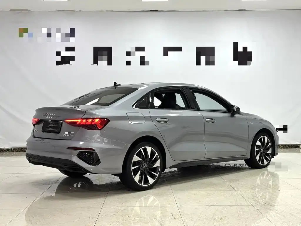 Audi A3 2023 из CN, фото 4
