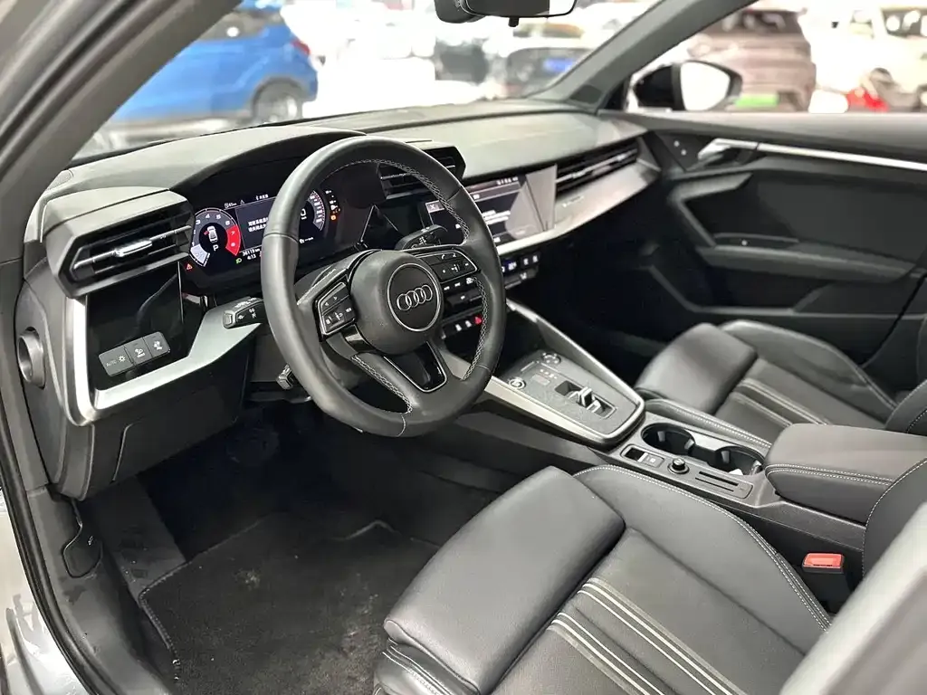 Audi A3 2023 из CN, фото 5