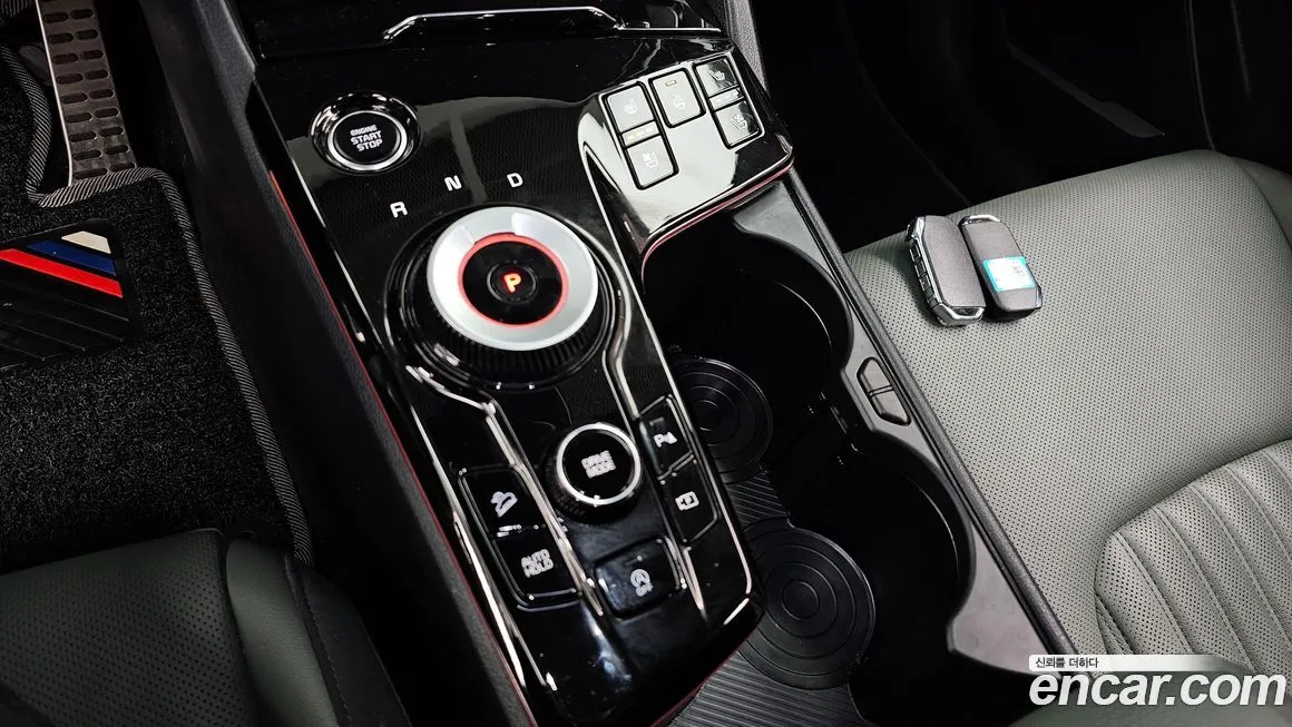 Kia Sportage — фото 9