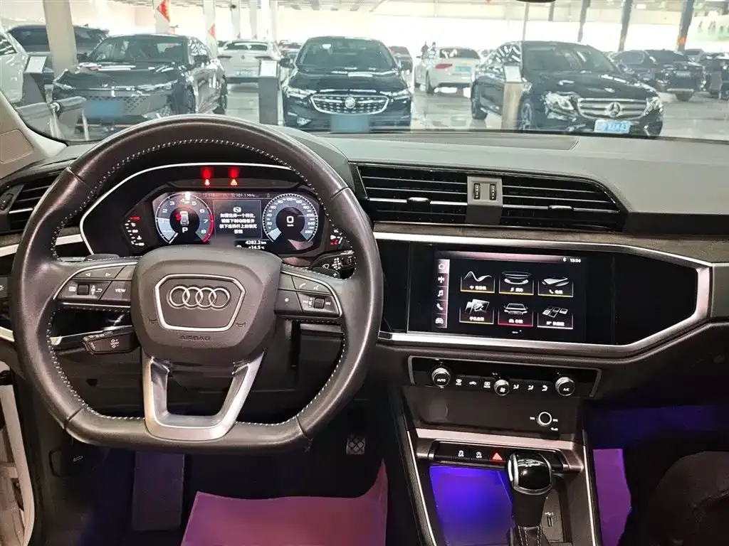 Audi Q3 2021 из CN, фото 10