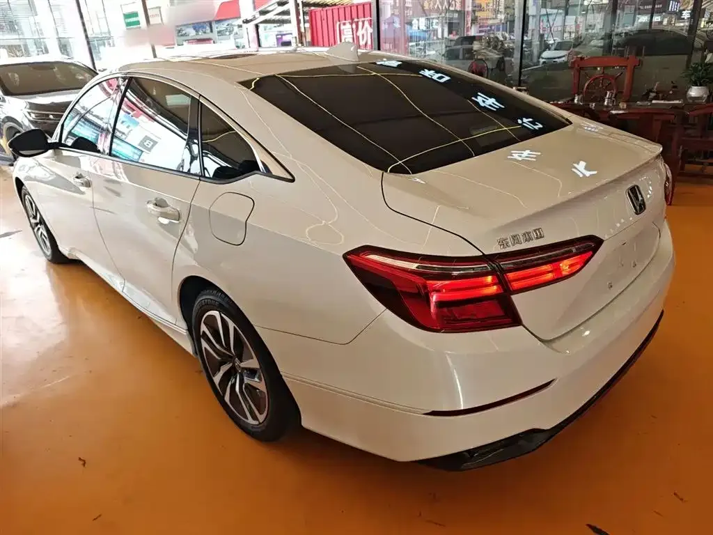 Honda Inspire — фото 5